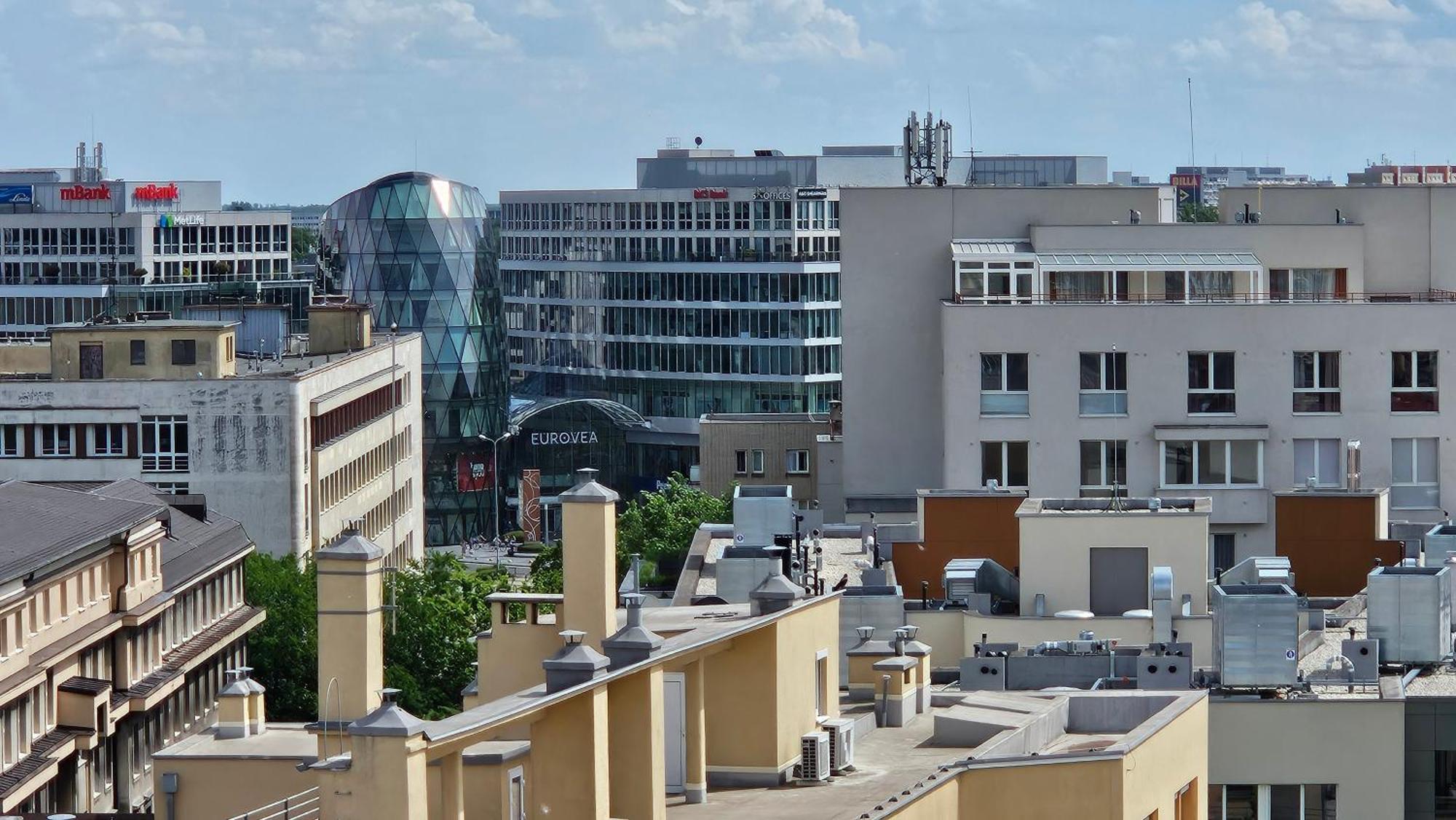 Panorama View Design Apt In Old Town - Free Parking Bratislava Luaran gambar