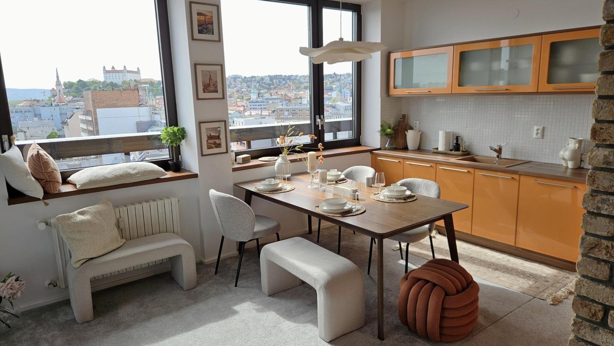 Panorama View Design Apt In Old Town - Free Parking Bratislava Luaran gambar